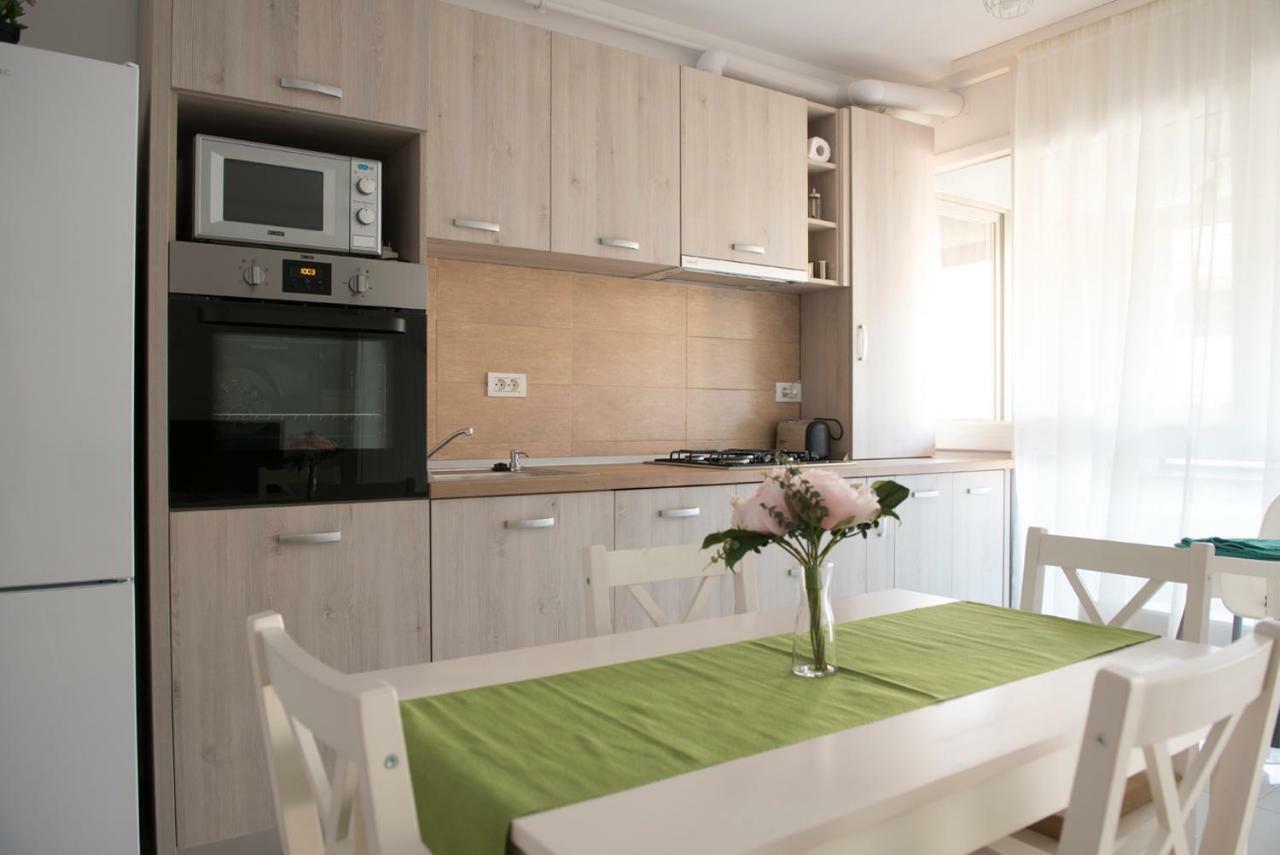 Cassie Apartment Брашов Екстер'єр фото