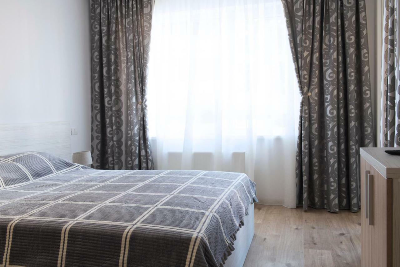 Cassie Apartment Брашов Екстер'єр фото