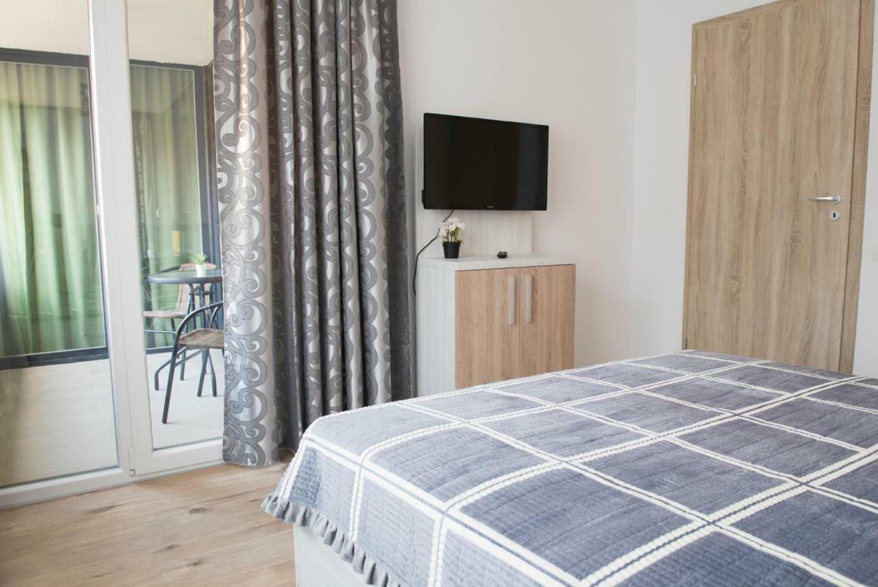 Cassie Apartment Брашов Екстер'єр фото