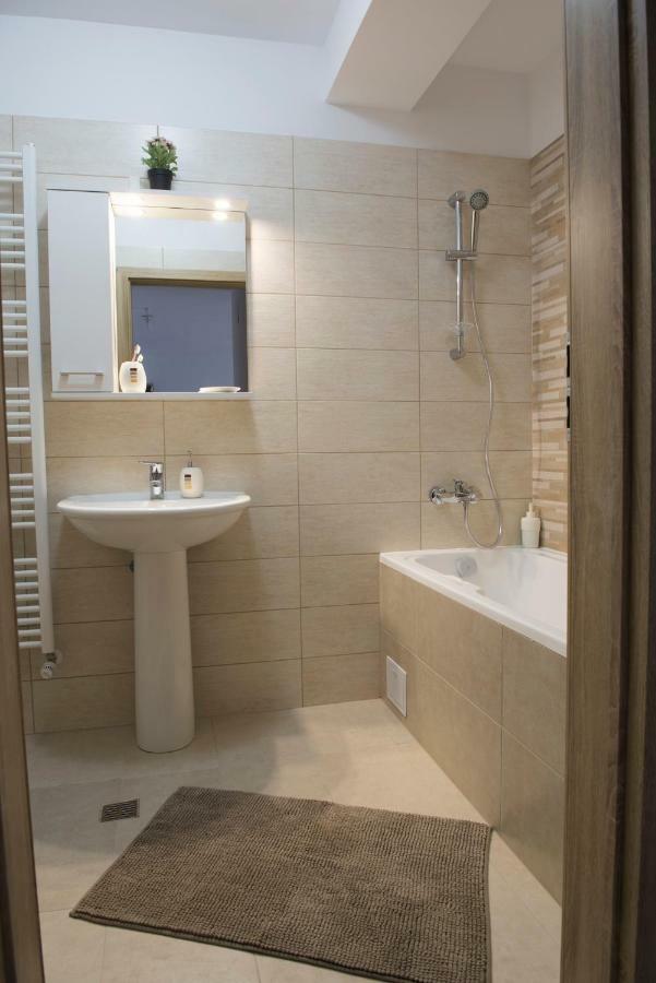 Cassie Apartment Брашов Екстер'єр фото